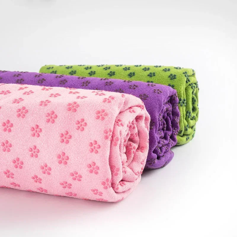 Non Slip Hot Yoga Towel Pilates Mat Yoga Blanket Sweat Absorbent Portable Fitness Meditation Mat Sports Workout Travel Blanket
