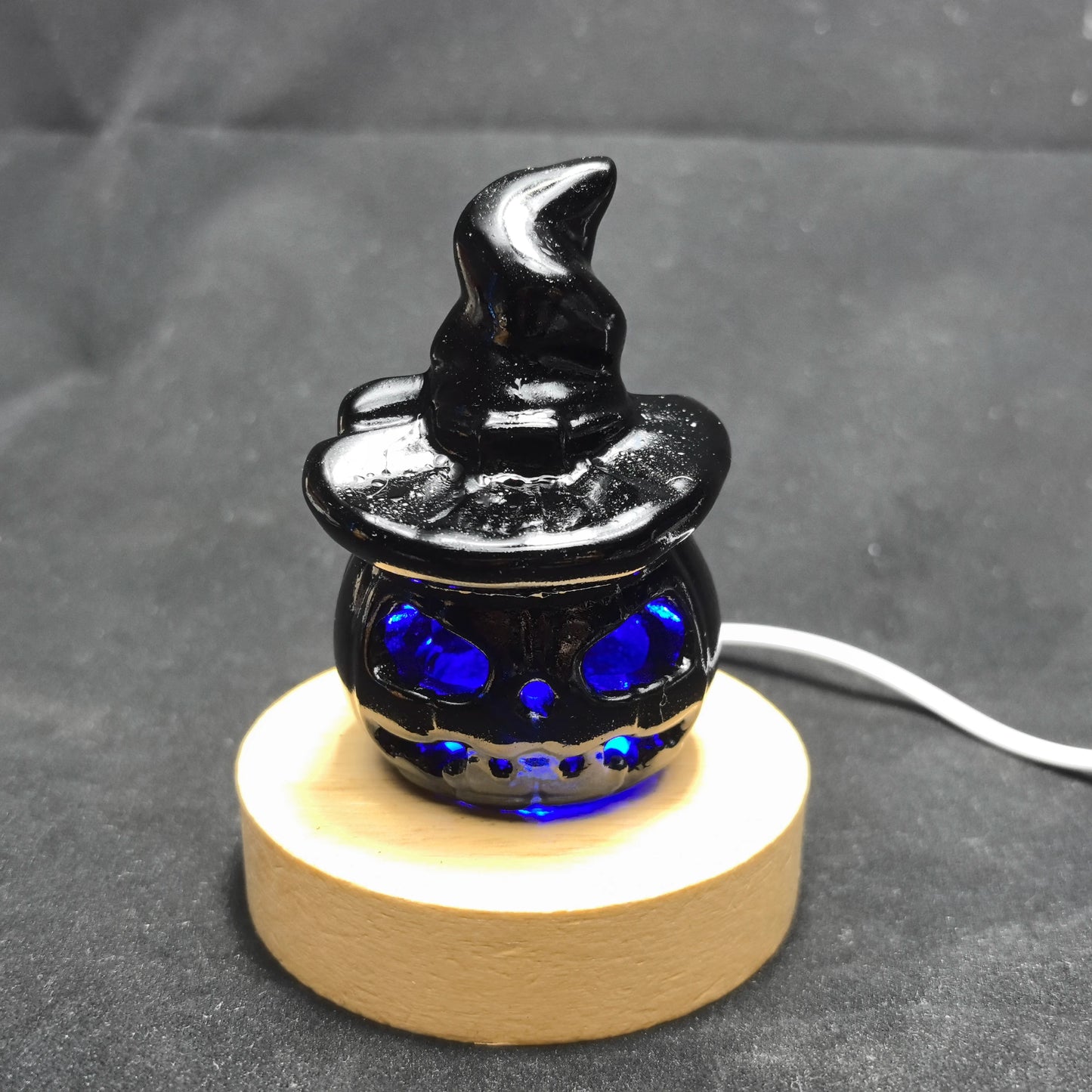 All kinds of pumpkin carving stone art and craft sculptures for Halloween home decoration, festivals and daily use