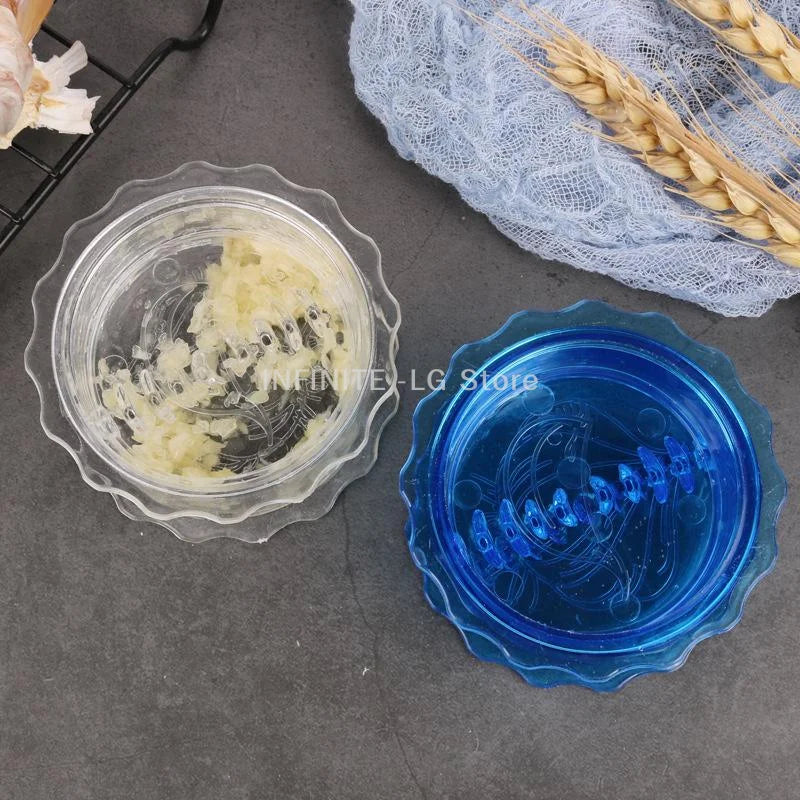 Kitchen Multifunctional Garlic Crusher Manual Garlic Press Roll Crusher Chopper Home Appliance Kitchen Gadgets Accessories