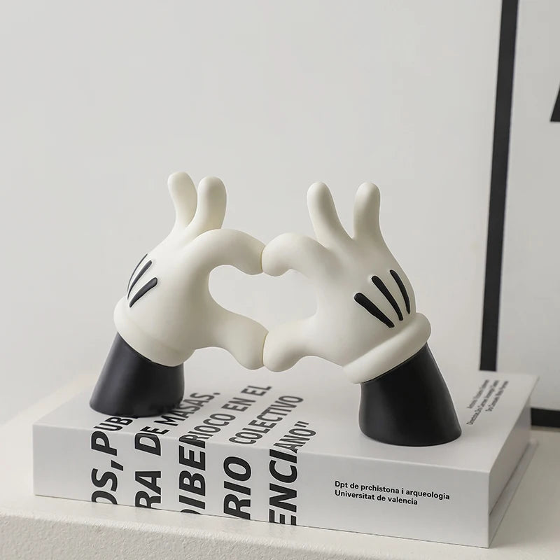 Miniso Cartoon Cute Disney Mickey Love Hands Ornamentalis Creative Desktop Decoration Home Accessories Gift for Lover